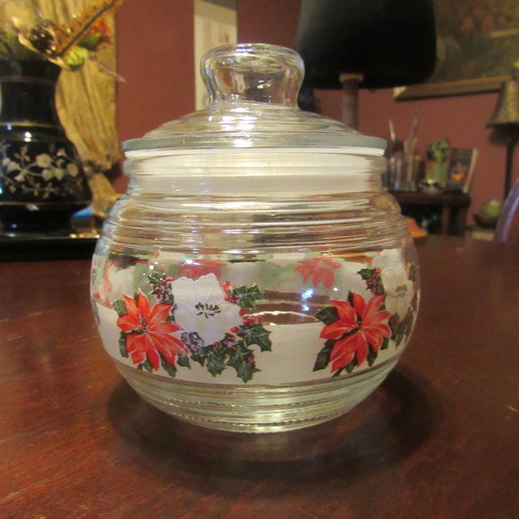 Vintage - Christmas Decor Other - 🎄Vintage Christmas Candy Dish/Jar with Lid